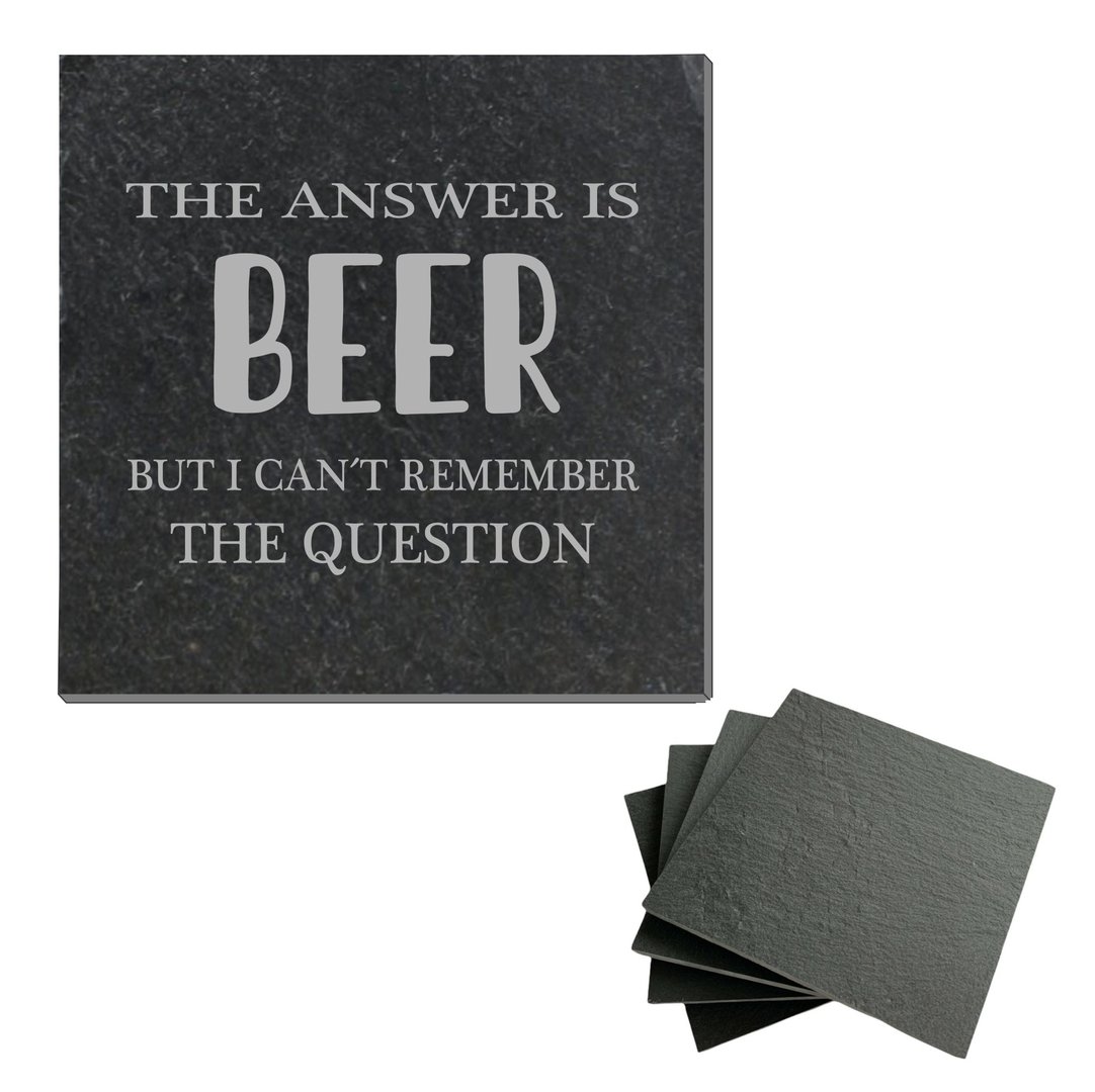 THE ANSWER IS BEER BUT CAN´T REMEMBER THE QUE Schiefer Untersetzer mit Gummifüßen, eckig, 10 x 10 cm